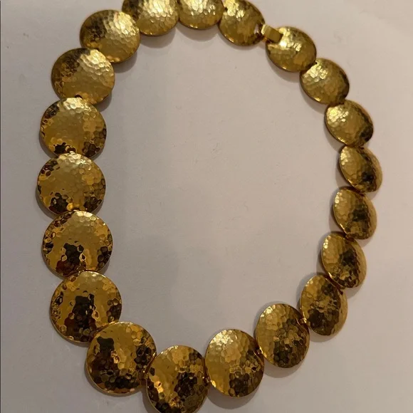 Vtg Stunning Gold-tone Hammered Disc Necklace - Picture 5 of 9